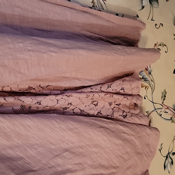 Eyeshadow EUC Plus Size Blush Colored T-shirt w/ lace back w/ Jewel Detail 2X - Picture 7 of 7